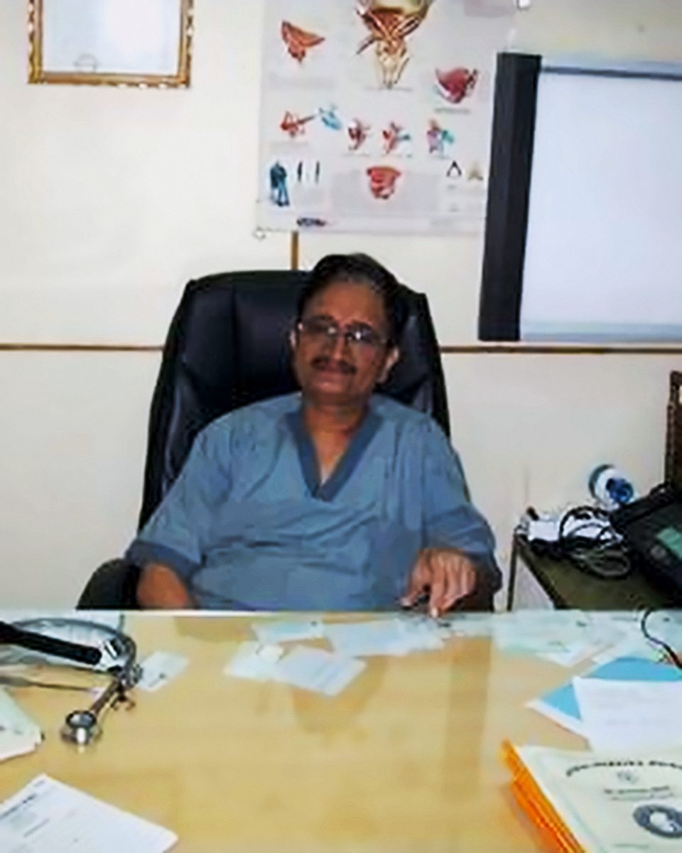 Consulting room at Pooja Nursing Home, Jogeshwari West